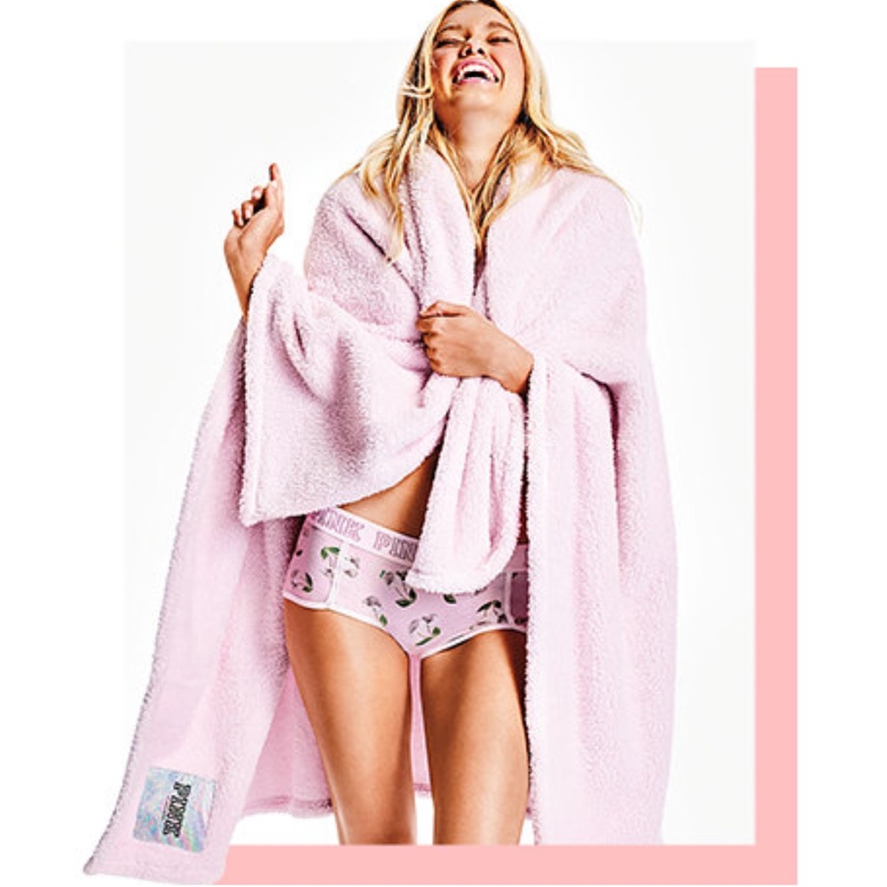 BNIP PINK Victoria's Secret cozy blanket